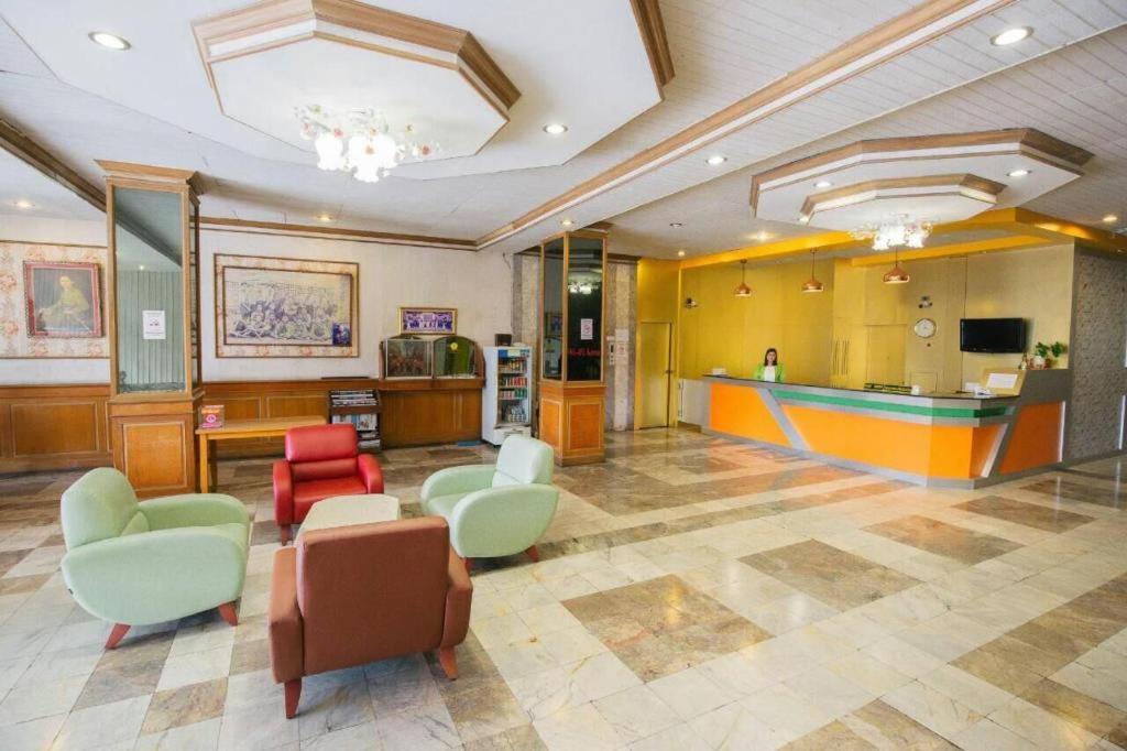 Lake Inn Hotel Songkhla Exterior photo