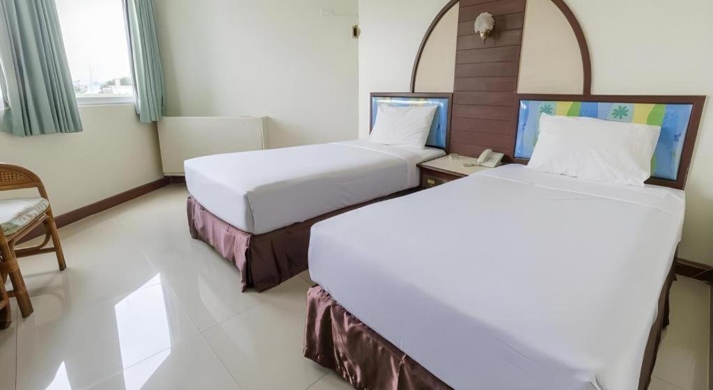 Lake Inn Hotel Songkhla Exterior photo