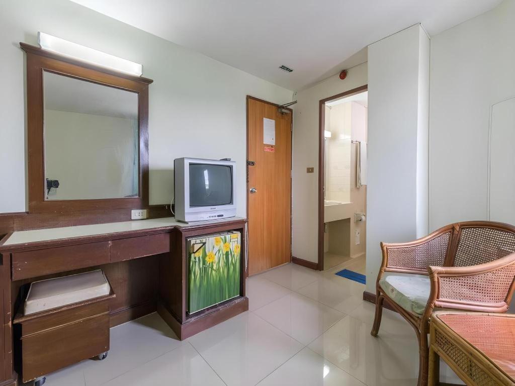 Lake Inn Hotel Songkhla Exterior photo